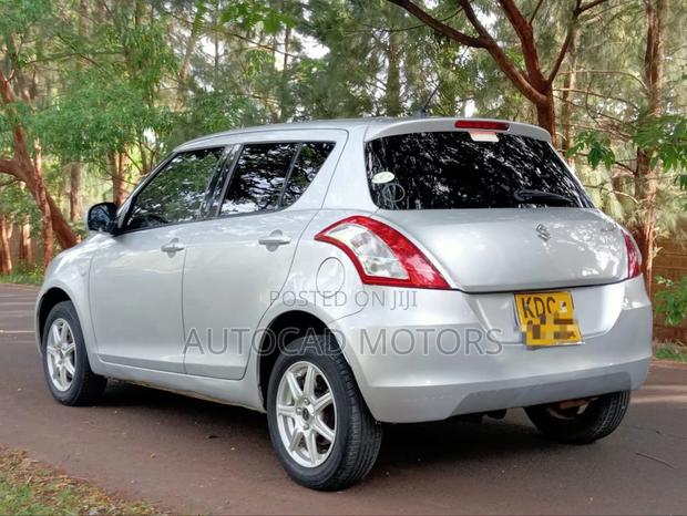 Suzuki Swift 2013 Silver
