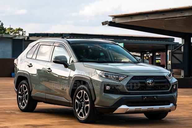 Toyota RAV4 Adventure 2019 Green