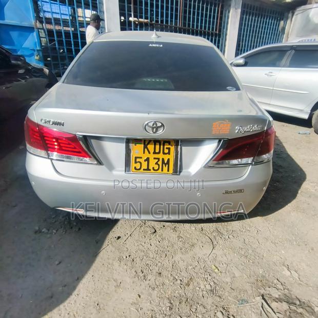 Toyota Crown 2015 Silver