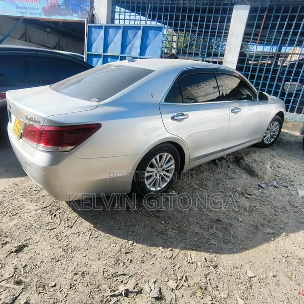 Toyota Crown 2015 Silver