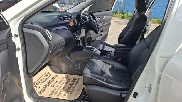 Nissan X-Trail 2.0 Petrol AWD 2014 White