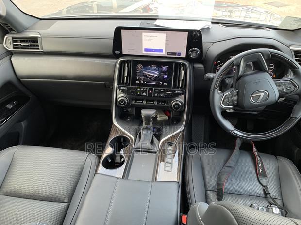 Lexus LX 2024 Gray