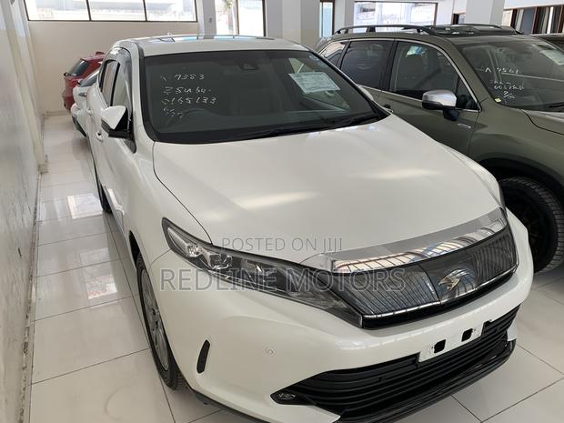 Toyota Harrier 2.0 4WD 2018 Pearl
