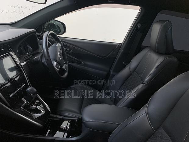 Toyota Harrier 2.0 4WD 2018 Pearl