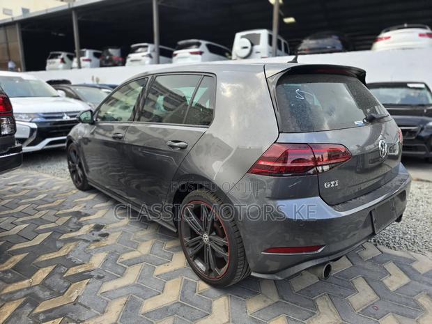 Volkswagen Golf 2019 Gray