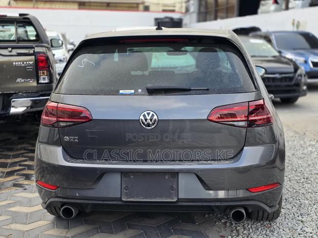Volkswagen Golf 2019 Gray
