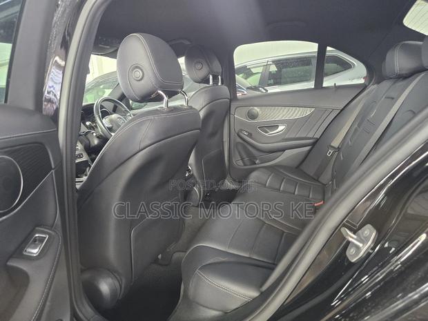 Mercedes-Benz C200 2019 Black