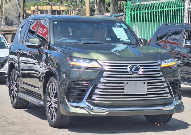 Lexus LX LX 600 2023 Green