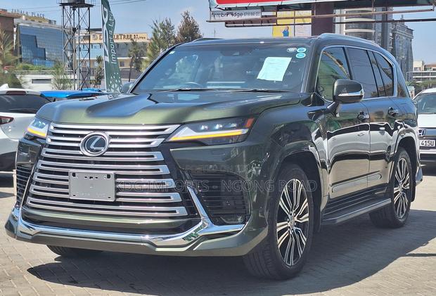 Lexus LX LX 600 2023 Green
