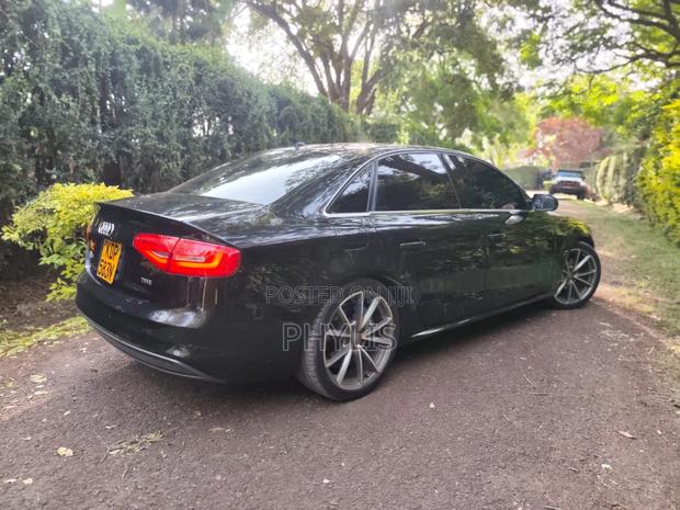 Audi A4 2.0T Premium FWD FrontTrak 2016 Black