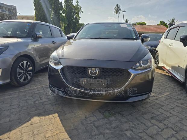 Mazda 2 2020 Gray