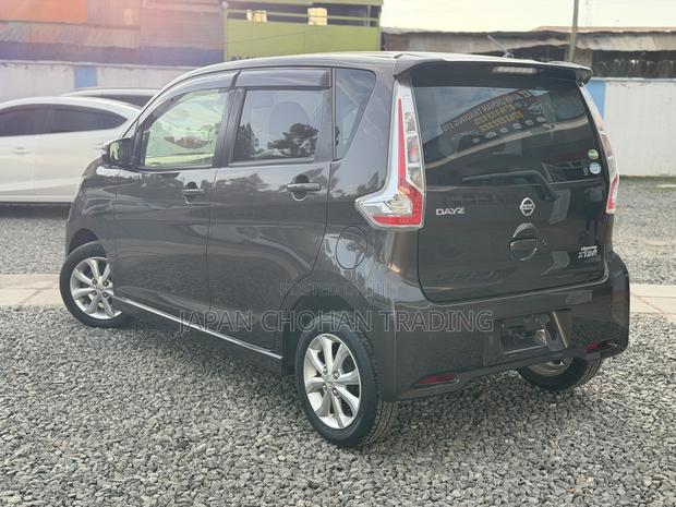 Nissan Dayz 2018 Brown