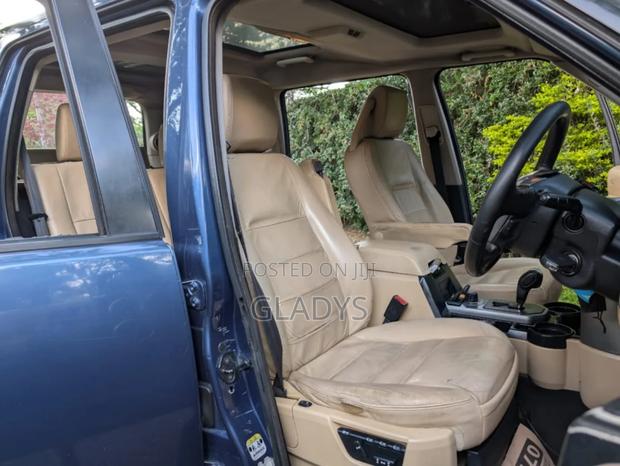 Land Rover Discovery 2008 Blue