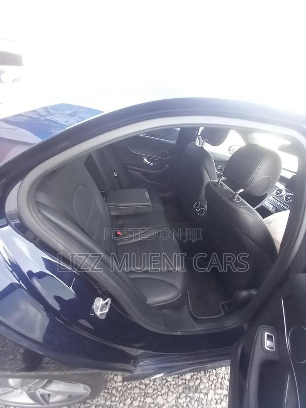 Mercedes-Benz C200 2018 Blue