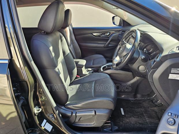 Nissan X-Trail 2.5 Petrol AWD 2018 Green