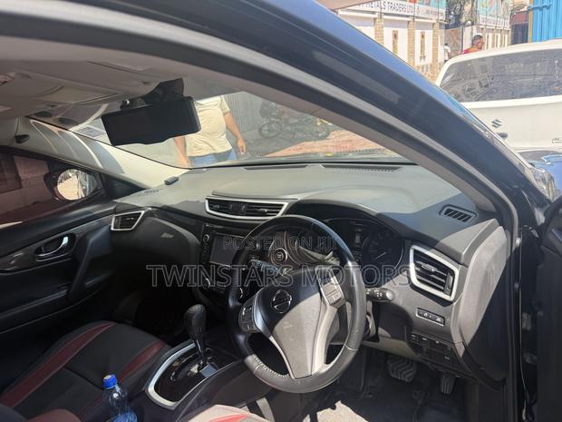 Nissan X-Trail 2.5 Petrol AWD 2016 Black