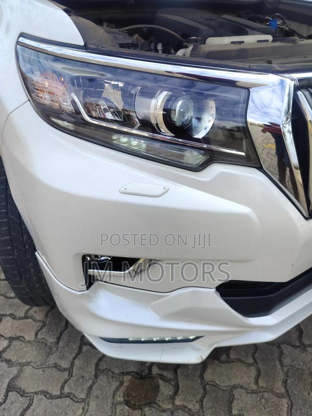 Toyota Land Cruiser Prado 2017 Pearl