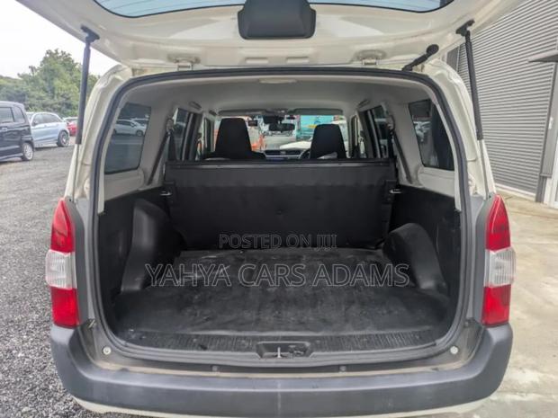 Toyota Probox 1.3 DX 2WD 2019 White
