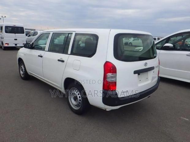 Toyota Probox 1.3 DX 2WD 2018 Silver