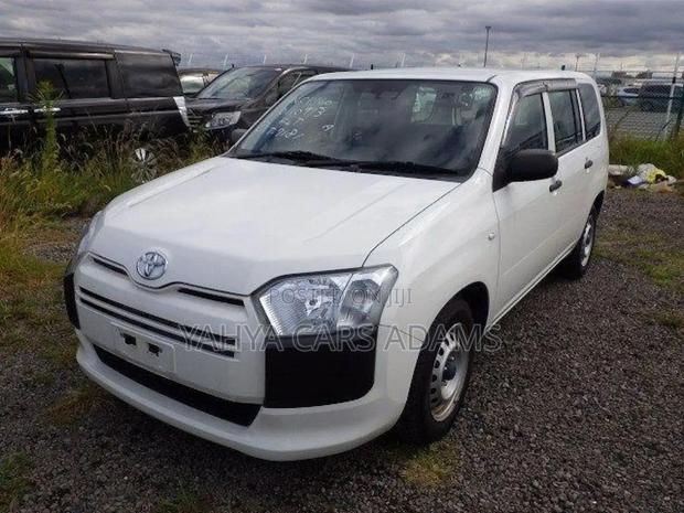 Toyota Probox 1.5 DX 2WD 2018 White