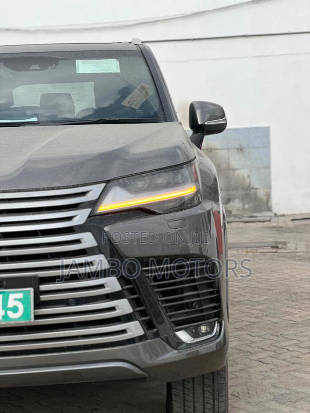 Lexus LX 2023 Gray