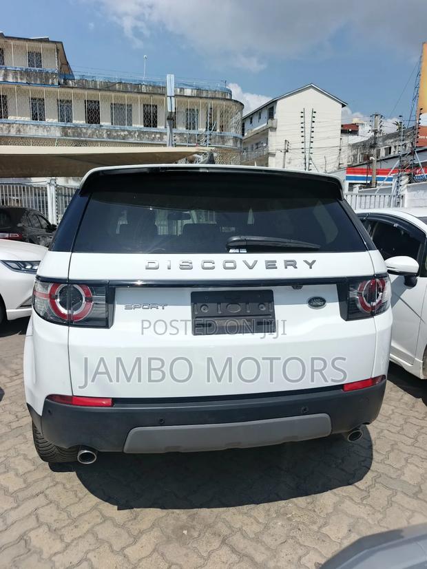 Land Rover Discovery Sport HSE 2019 White