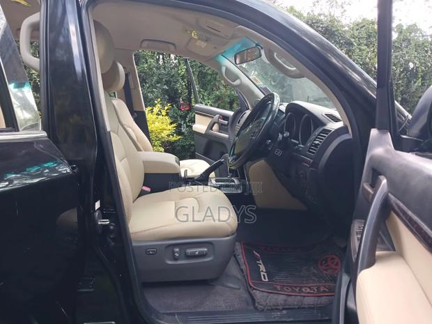 Toyota Land Cruiser 2008 Black