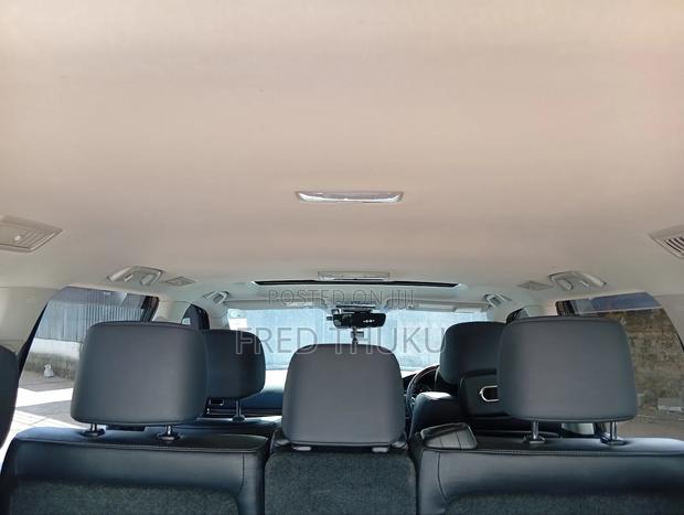 Toyota Land Cruiser 4.6 V8 ZX 2018 Black