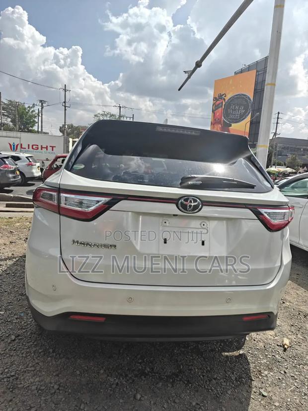 Toyota Harrier 2019 White