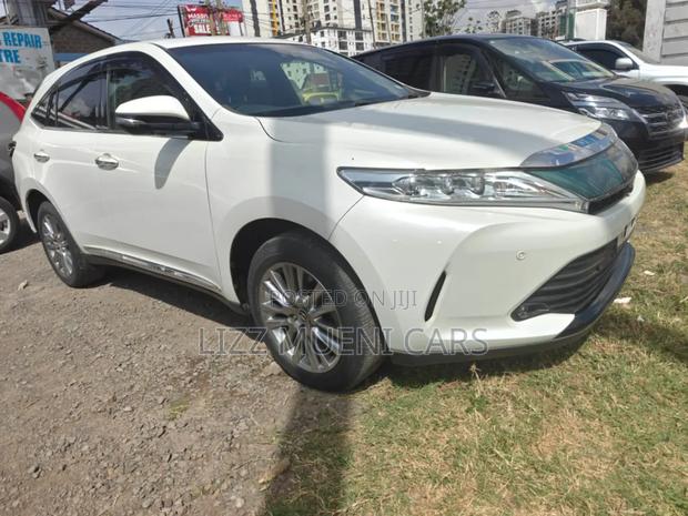 Toyota Harrier 2019 White