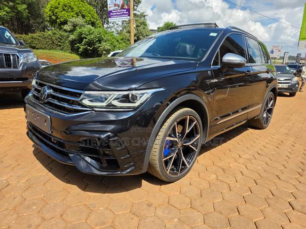 Volkswagen Tiguan 2023 Black