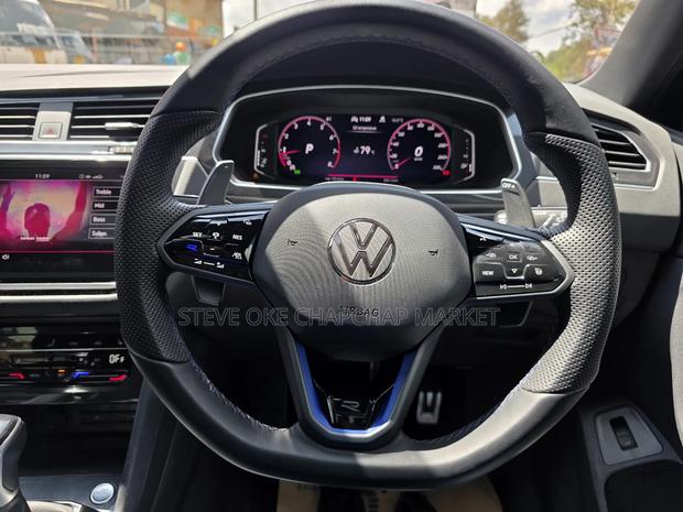 Volkswagen Tiguan 2023 Black