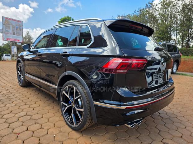 Volkswagen Tiguan 2023 Black