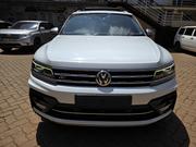 Volkswagen Tiguan 2.0T SEL Premium R-Line AWD 4MOTION 2020 White for sale