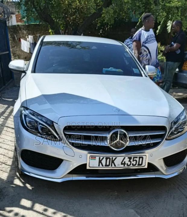 Mercedes-Benz C200 2016 Silver