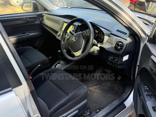 Toyota Axio 1.5 Hybrid G 2WD 2019 Silver