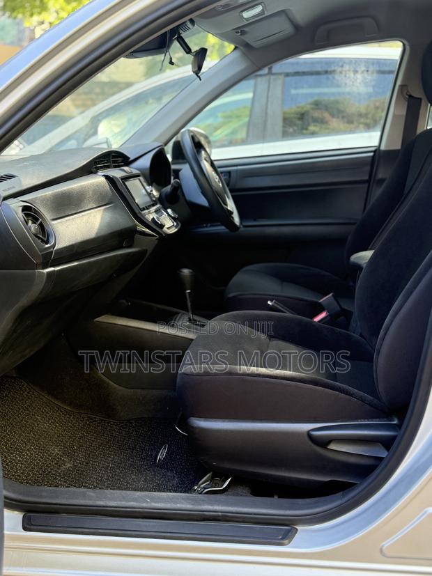 Toyota Axio 1.5 Hybrid G 2WD 2019 Silver