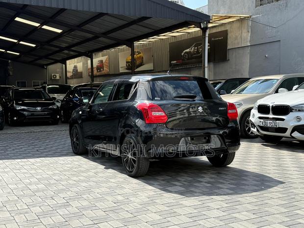 Suzuki Swift 2018 Black