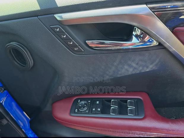 Lexus RX 300 2019 Blue