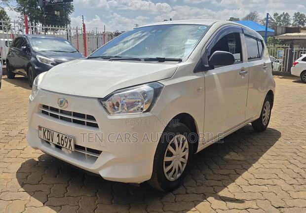 Daihatsu Mira 2018 White
