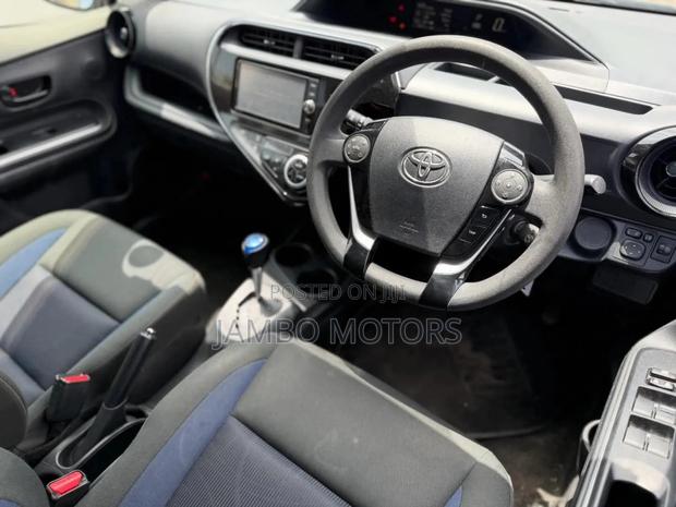 Toyota Aqua 2019 Blue
