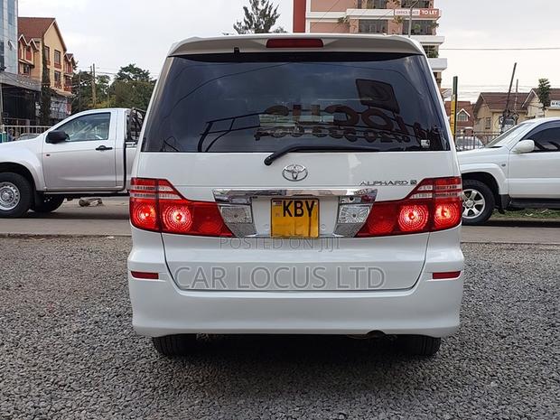 Toyota Alphard 2.4 Petrol FWD 2007 Pearl