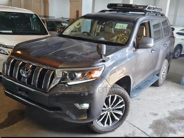 Toyota Land Cruiser Prado 2.7 2020 Gray