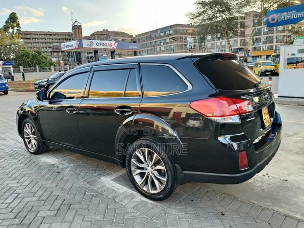 Subaru Outback 2012 Black