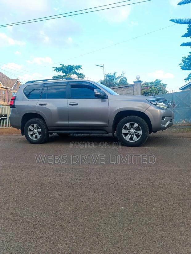 Toyota Land Cruiser Prado 2.8 2018 Brown