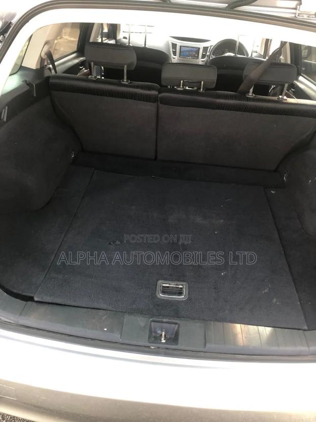 Subaru Legacy 2.5i Limited 2010 Gray