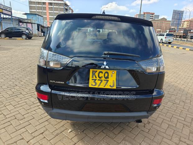Mitsubishi Outlander 2011 Black