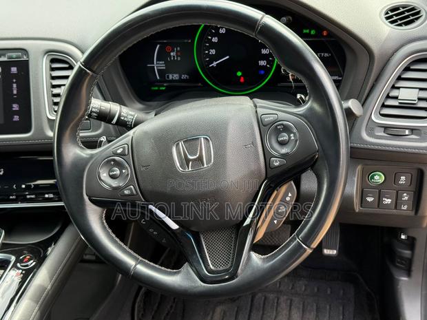 Honda Vezel 1.5 Hybrid 2WD 2019 Black
