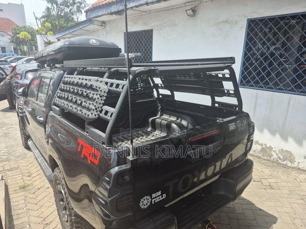 Toyota Hilux 2020 Ivory