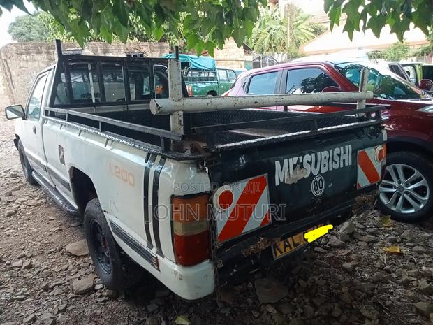 Mitsubishi L200 1997 White